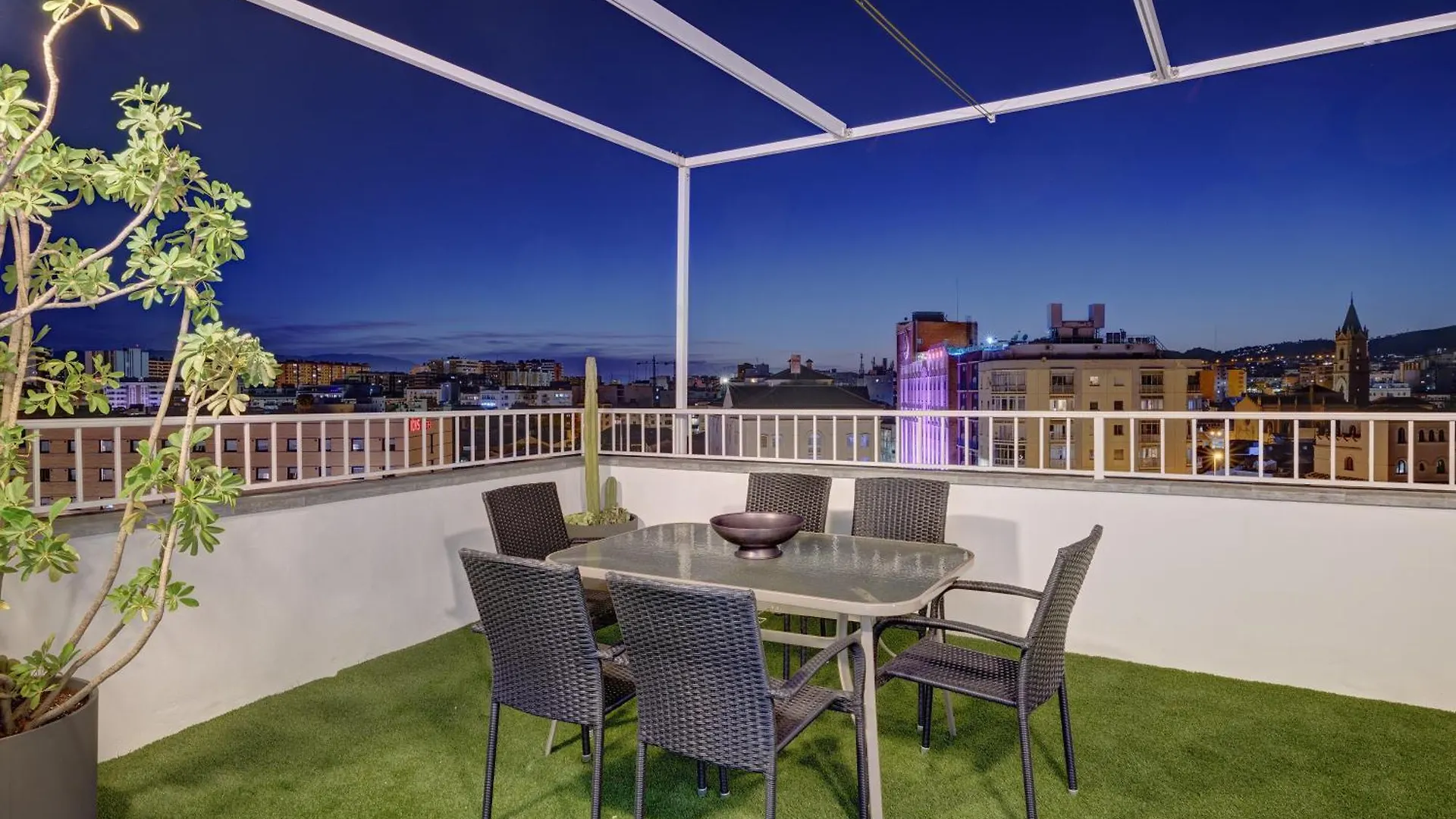 Penthouse Apartment Tribuna Center By Seric, Semana Santa Desde Tu Balcon Malaga 0*,  Spain